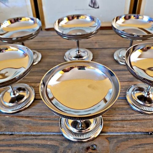 6 Coupes à glaces vintage inox (avec cuillères)