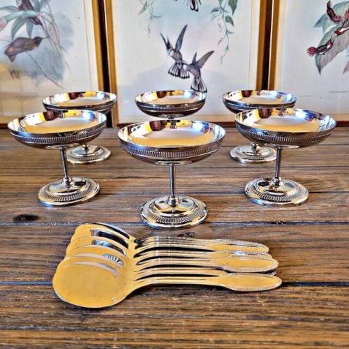 6 Coupes à glaces vintage inox (avec cuillères)
