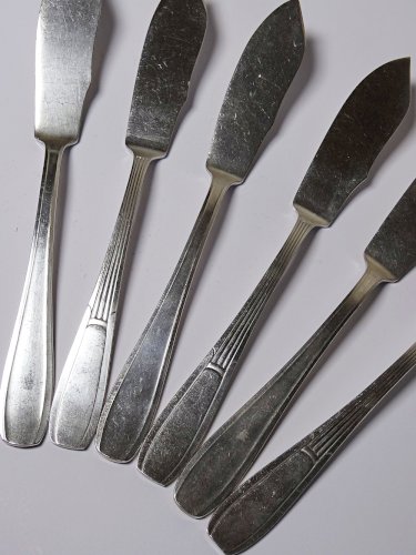 6 Couteaux à poisson vintages/anciens métal argenté style art déco SFAM