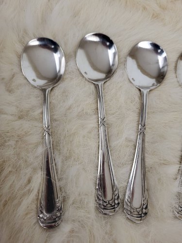 6 cuillères en métal argenté