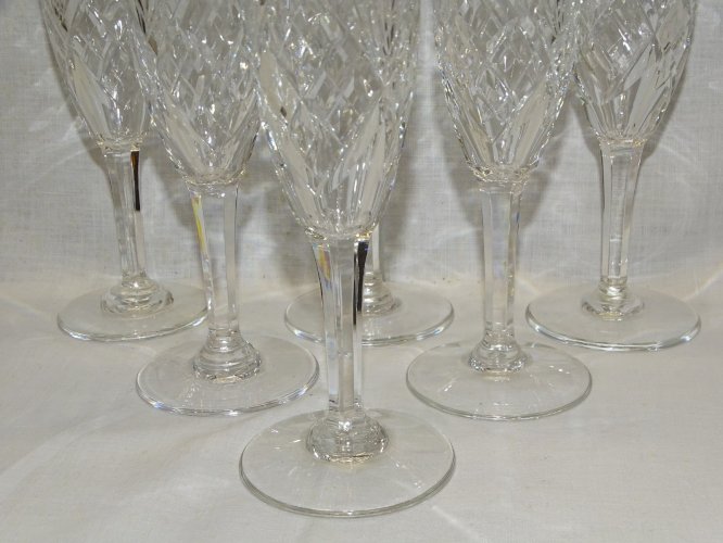 -6 FLUTES A CHAMPAGNE EN CRISTAL SAINT LOUIS MODELE CHANTILLY ART DE LA TABLE  D