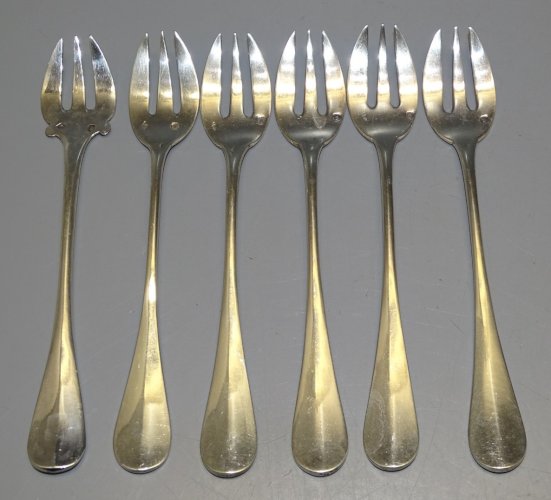 -6 FOURCHETTES A HUITRE ARGENT Poinçon MINERVE 5 CHIFFREES RM 1 CHIFFREE JC  D