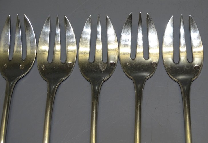 -6 FOURCHETTES A HUITRE ARGENT Poinçon MINERVE 5 CHIFFREES RM 1 CHIFFREE JC  D