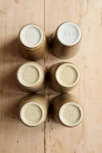 6 gobelets en grès vintage – Dépareillés