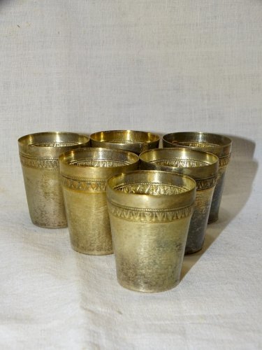 -6 GOBELETS & PLATEAU en Métal Argenté LIQUEUR VITRINE déco collection   D