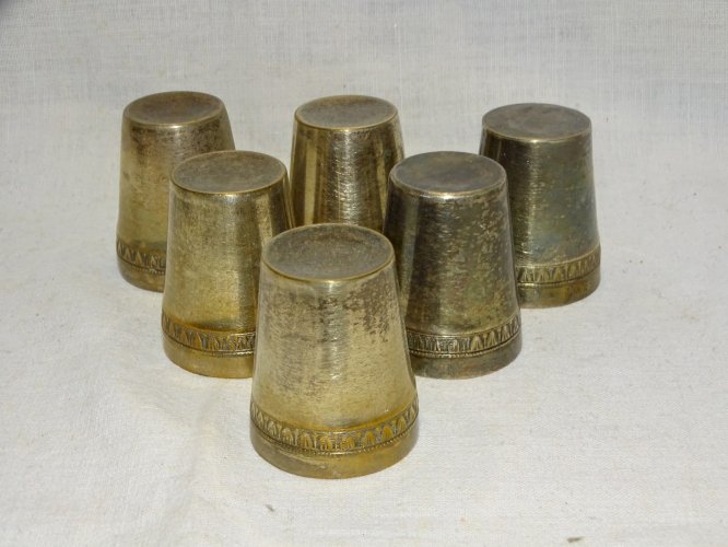 -6 GOBELETS & PLATEAU en Métal Argenté LIQUEUR VITRINE déco collection   D