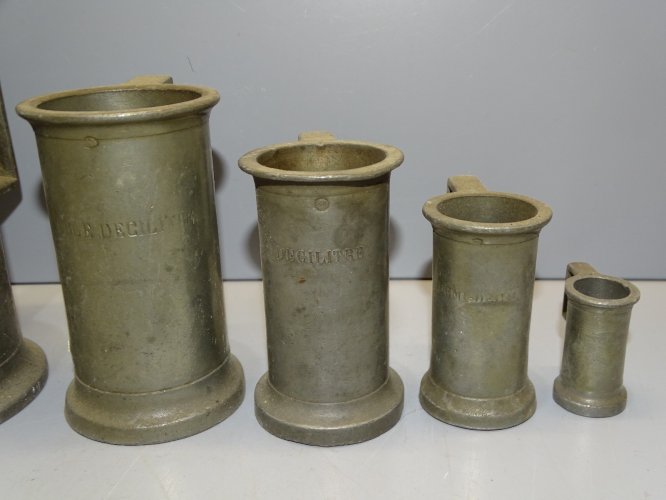 -6 MESURES ETAIN ANCIENNES BOISEAUX de MESURE COLLECTION DECO CUISINE   D