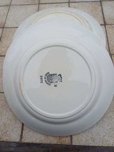 6 petites assiettes des années 1930