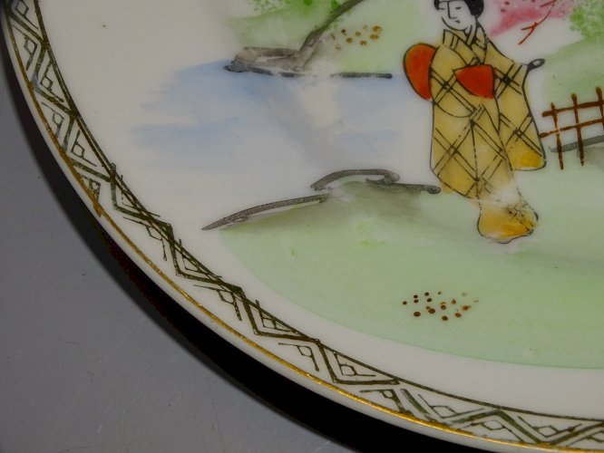 -6 PETITES ASSIETTES PORCELAINE MADE IN JAPAN EAC HAND PAINTED COLLECTION   D