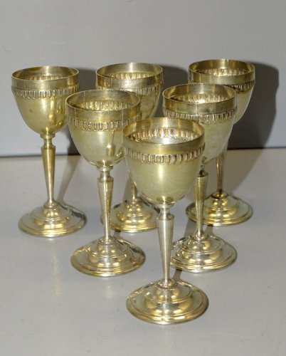 -6 PETITS VERRES A PIED en METAL Argenté PUR JUS de GRENIER COLLECTION     D