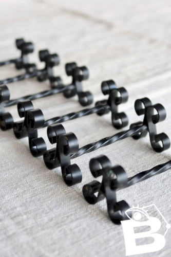 6 porte-couteaux vintage métal noir décor volutes