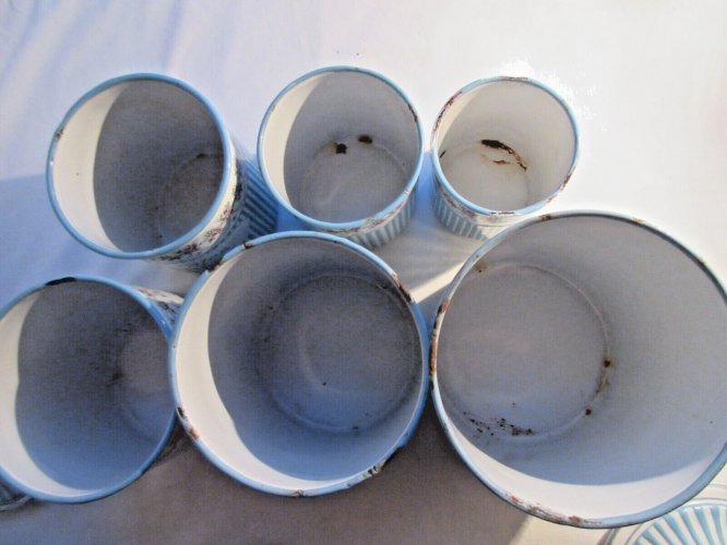 6 pots à épices Art Déco, tôle émaillée comme cafetière: Guirlande de roses BB