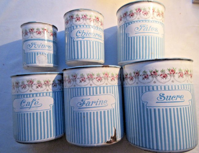 6 pots à épices Art Déco, tôle émaillée comme cafetière: Guirlande de roses BB