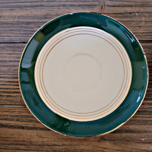 6 tasses Digoin Sarreguemines vertes avec liserés dorés (avec sous tasses)