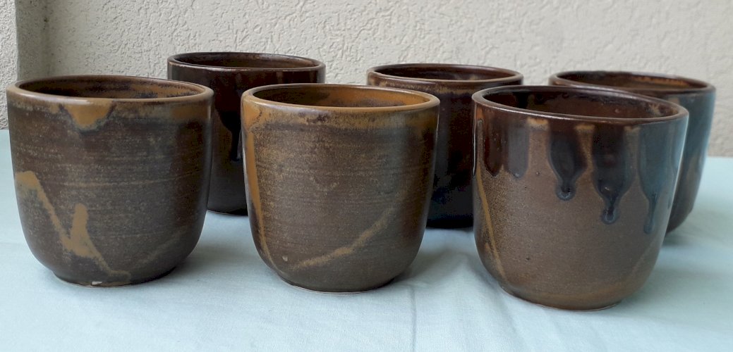 6 tasses en grès Breugnot