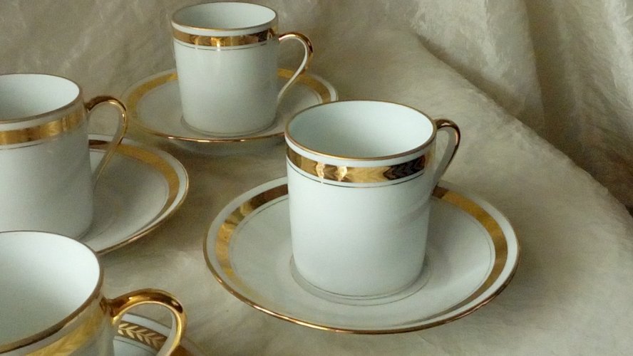 6 TASSES LITRON EN PORCELAINE DE SOLOGNE DECOR FEUILLE DE LAURIER STYLE EMPIRE**