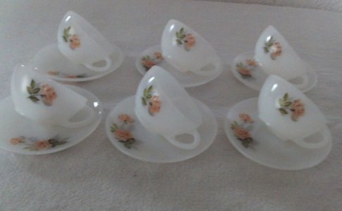  6 TASSES ROSES DE FRANCE  ARCOPAL 29324
