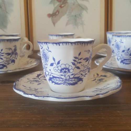 6 tasses Sarreguemines Lancaster fleurs bleues (avec sous tasses)