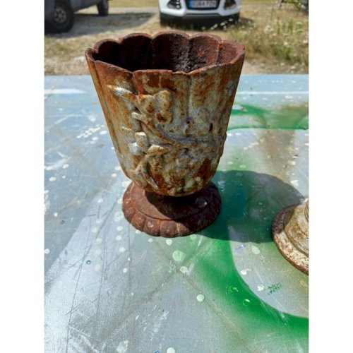 6 Vases en Fonte 1900 : Charleville - Mézières