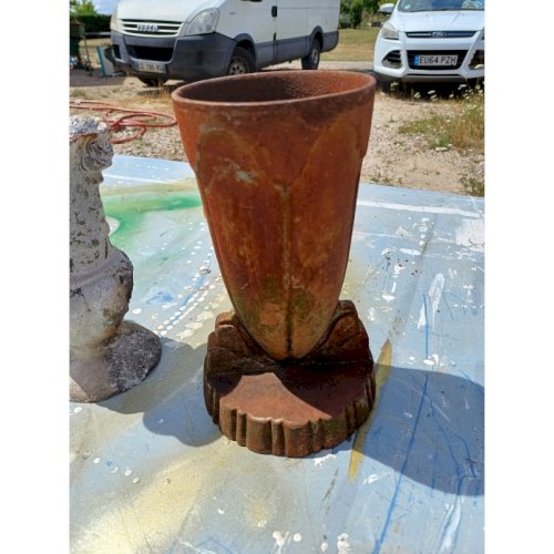 6 Vases en Fonte 1900 : Charleville - Mézières