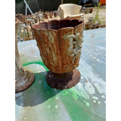 6 Vases en Fonte 1900 : Charleville - Mézières