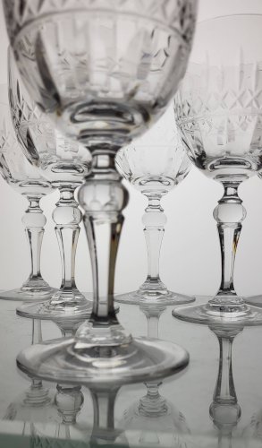 6 verres à eau / vin en cristal signés