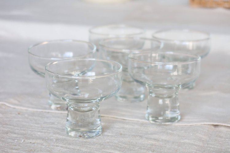 6 verres à eau vintage à pied épais