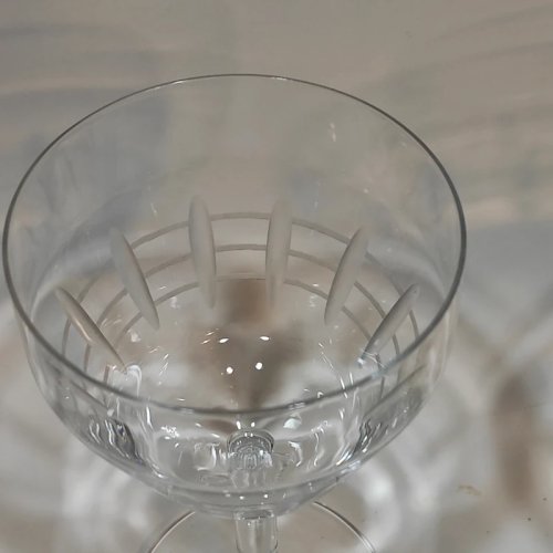 6 verres à pied à vin, gravés,anciens