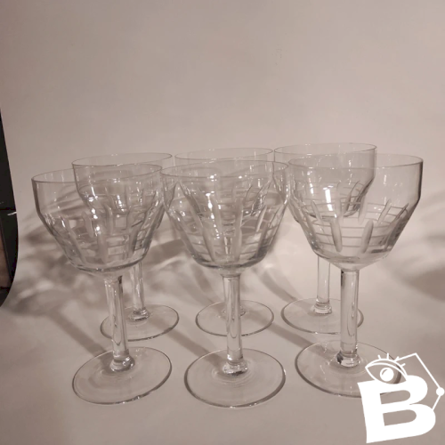 6 verres à pied à vin, gravés,anciens