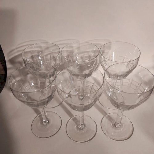 6 verres à pied à vin, gravés,anciens