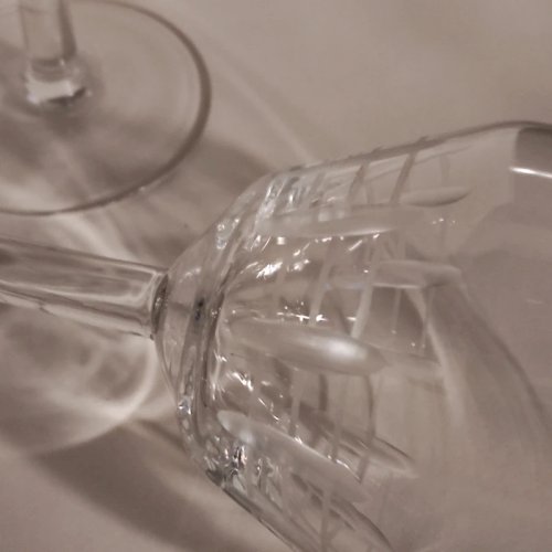 6 verres à pied à vin, gravés,anciens