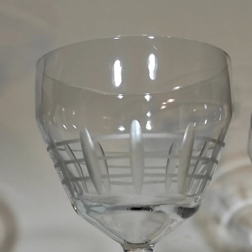 6 verres à pied à vin, gravés,anciens