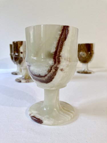 6 verres à pied en albâtre