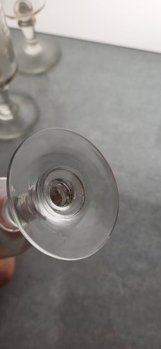 6 verres à vin décor à la grecque