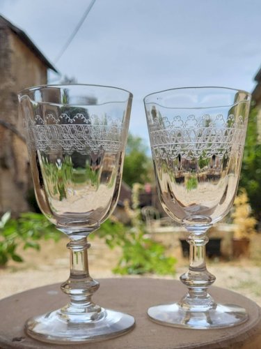6 verres à vin / eau en verre gravé début XXème