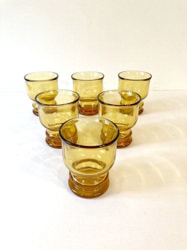 6 verres en verre ambré Pernod S.A.