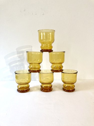 6 verres en verre ambré Pernod S.A.