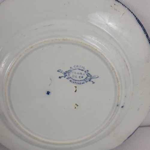 6+1 assiettes plates Creil & Montereau Flora