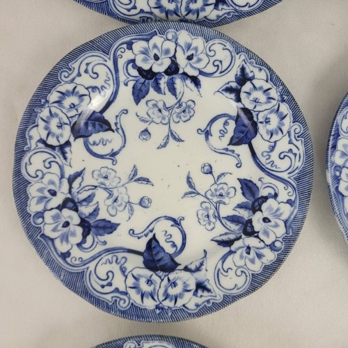 6+1 assiettes plates Creil & Montereau Flora
