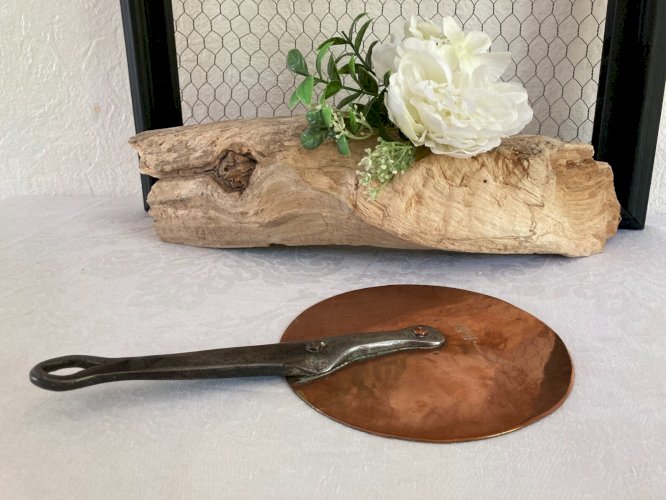 625⚜️ Ancien Couvercle en Cuivre P.D Pour Casserole Vintage Diamètre 16 Cm