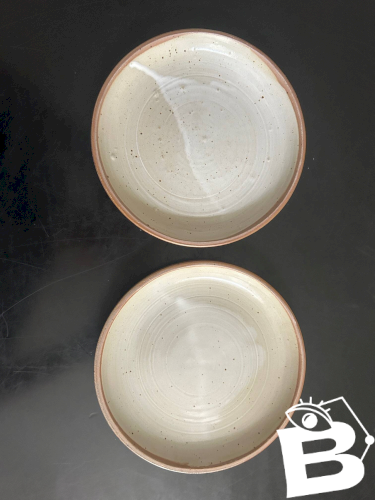 7 assiettes en grés 1970