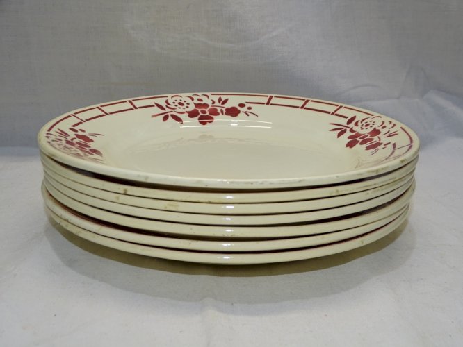 -7 ASSIETTES PLATES DEMI PORCELAINE BADONVILLER  FLEURS & MOTIFS ROUGES    D