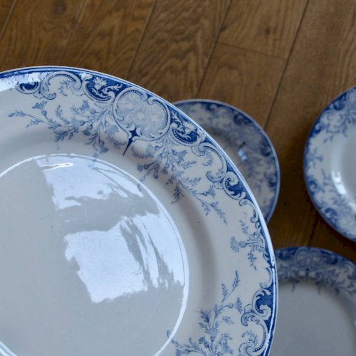 7 assiettes plates XIXe terre de fer KG Luneville Phénix