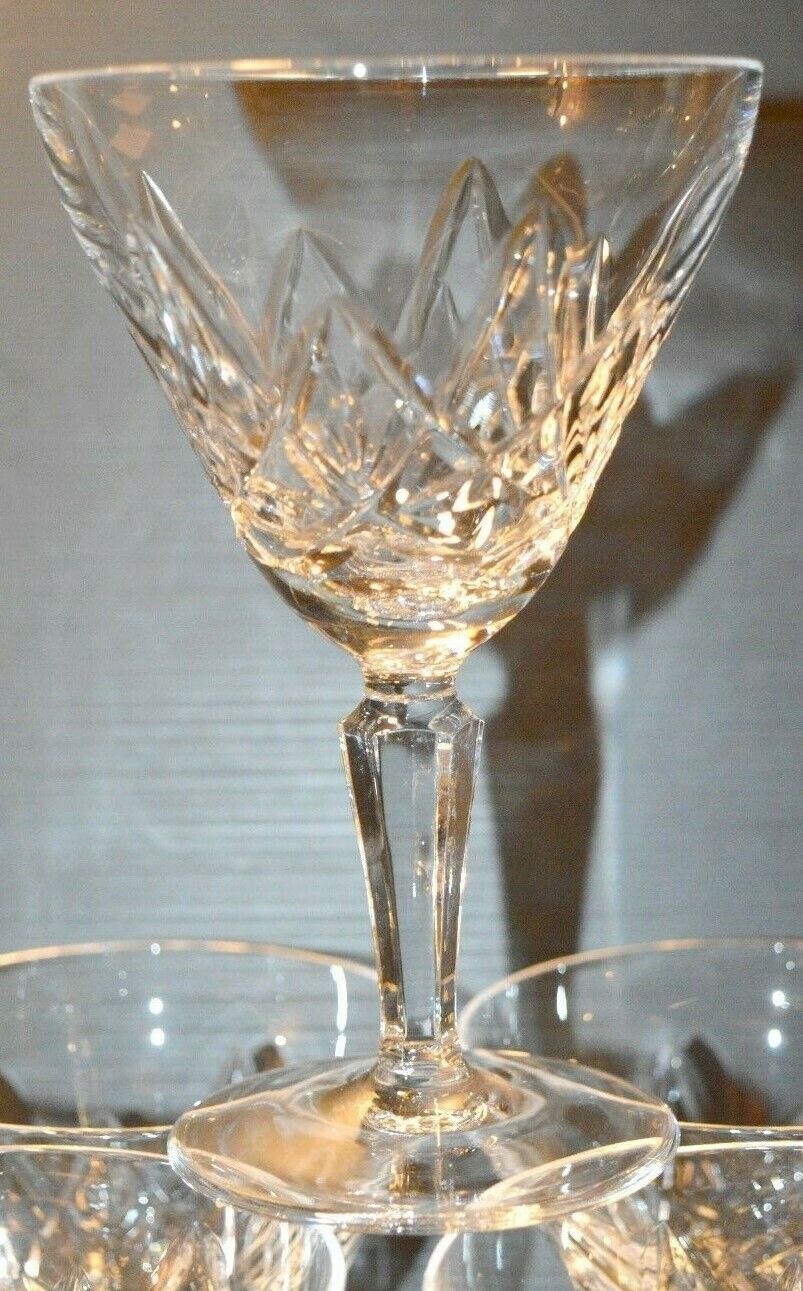 Lot De 8 Petites Coupes En Verre Canneberge Rouge Taillé, Vers 1900, Motif Florence