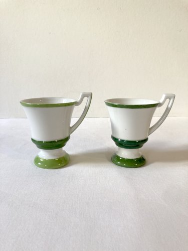 7 tasses à café en faïence de type brûlot