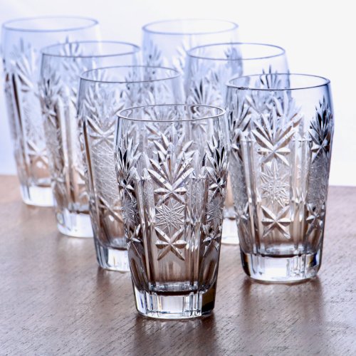 7 verres à longdrink anciens en cristal taillé