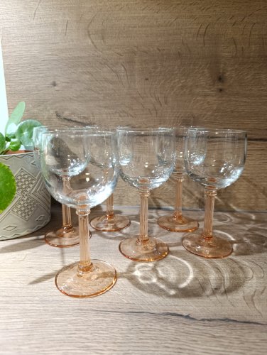 6 verres à vin pied côtelé rosaline de Luminarc | vintage