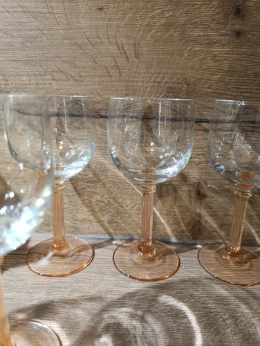 6 verres à vin pied côtelé rosaline de Luminarc | vintage