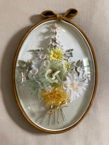724⚜️Ancien Cadre Ovale Verre Bombé Fleurs Séchées. Tissu Galon Velours Vintage