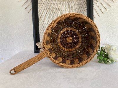 725⚜️ Vintage Basket Pan Shape Wicker Wall Decor